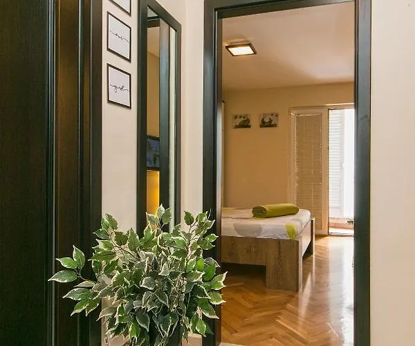 Apartament With Parking Space - 19637 *