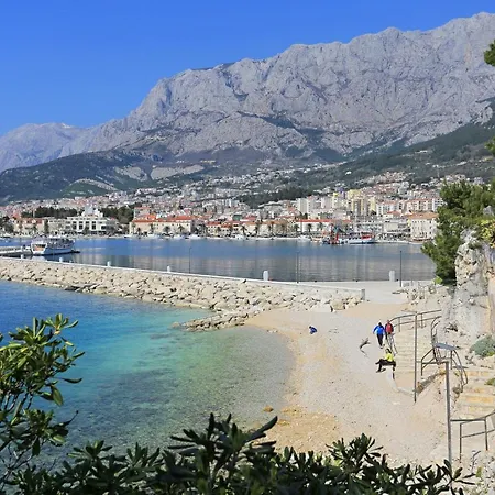 With A Parking Space - 19637 * Makarska